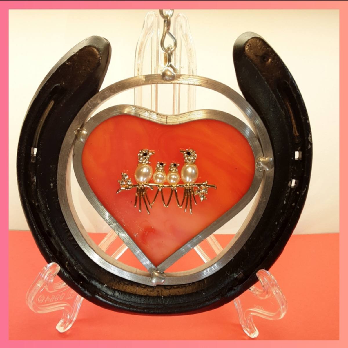 HORSESHOE SUN CATCHER: BIRD FAMILY